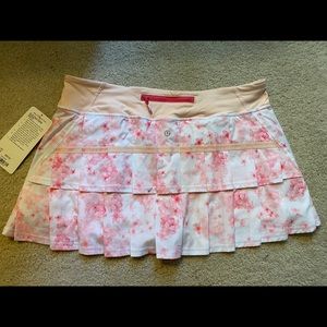 Lululemon pace setter skirt, sz 10